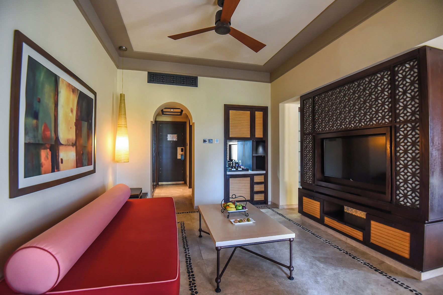 Salalah Rotana Resort Room Type - Junior Suite with Aqua Park Access