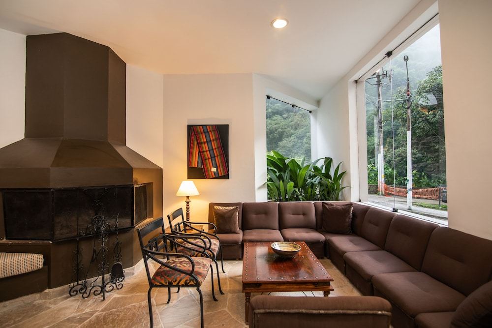 Living area:1000px