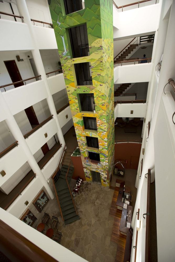 Interior:1000px
