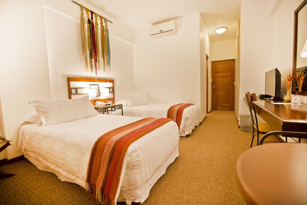 Room:1000px