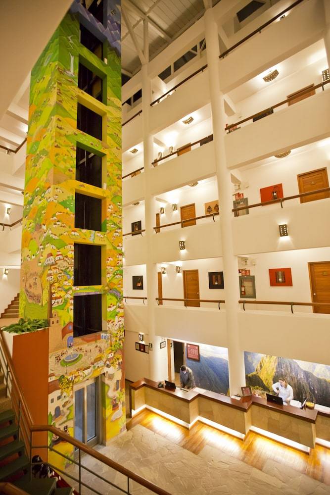 Interior:1000px
