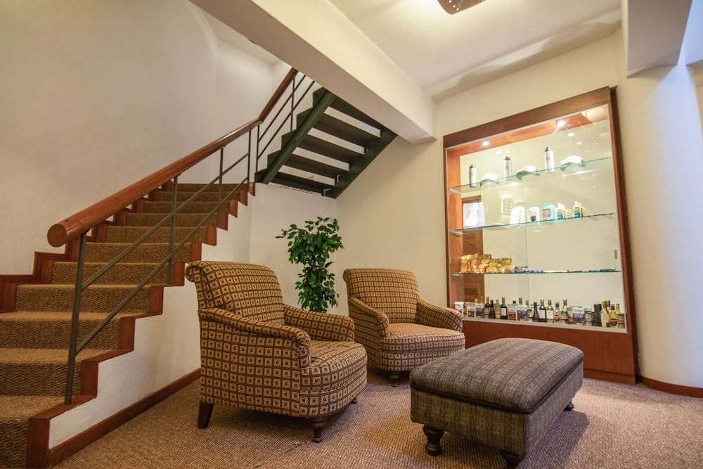Living area:1000px