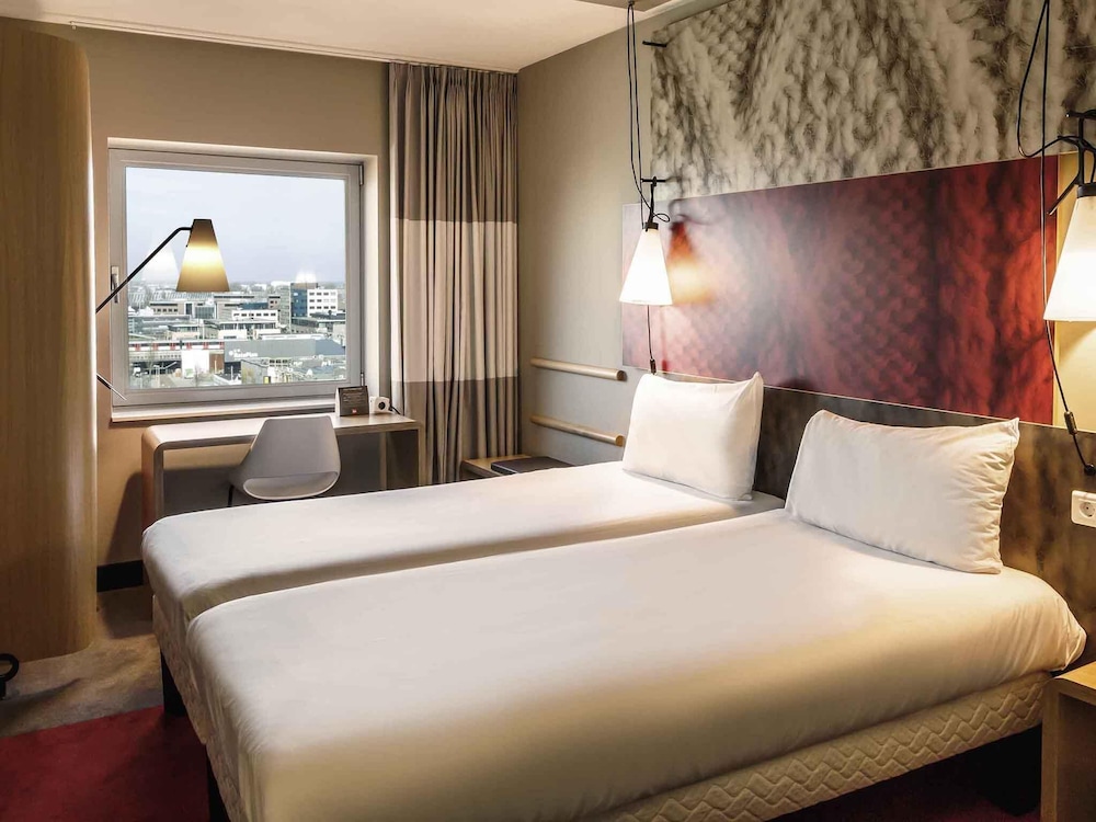 Ibis Amsterdam City West Hotel Room Type - Standard Room With Three Single Beds