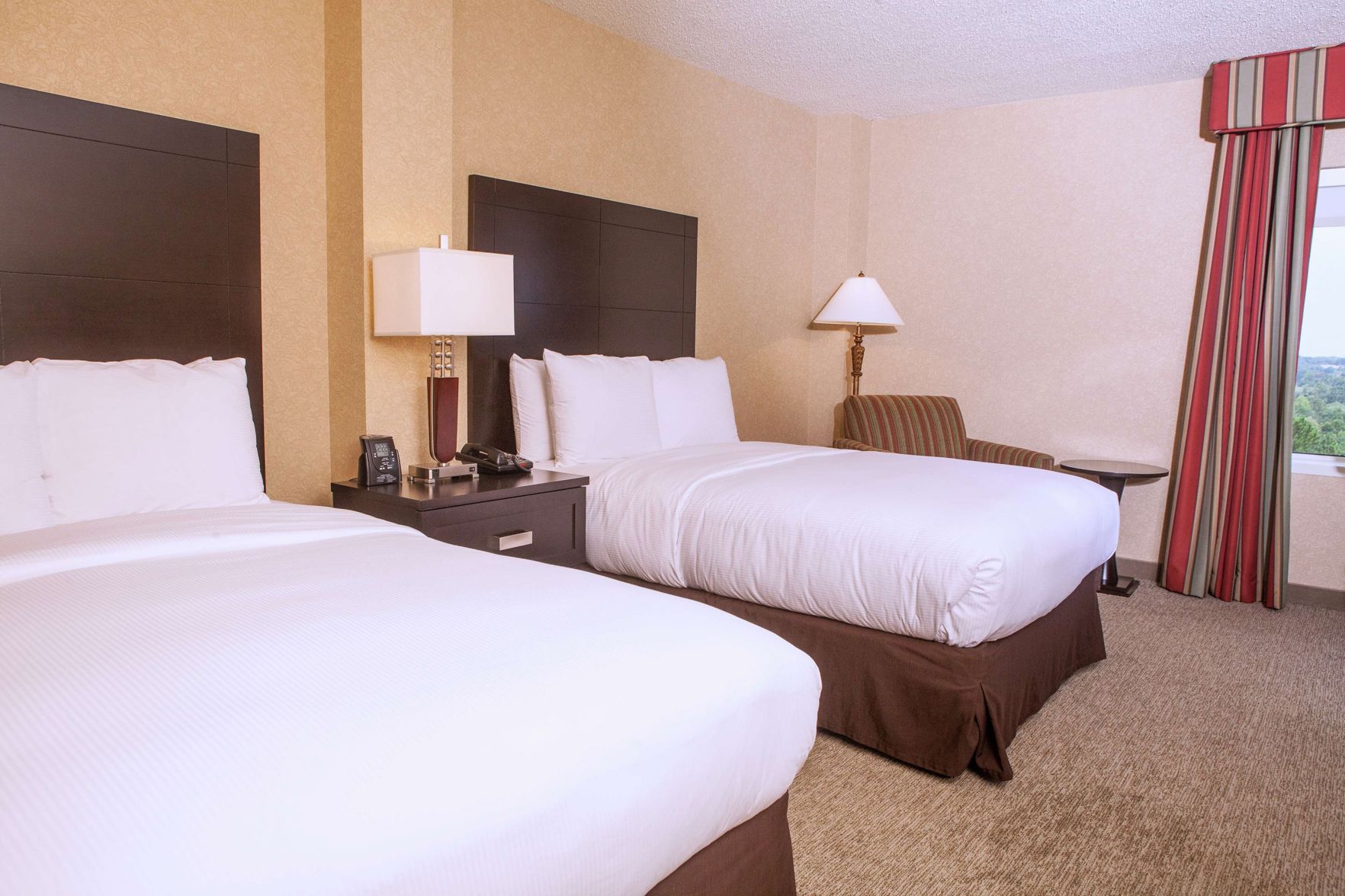 DoubleTree by Hilton Atlanta - Roswell Room Type - Room, 2 Double Beds, Accessible, Bathtub