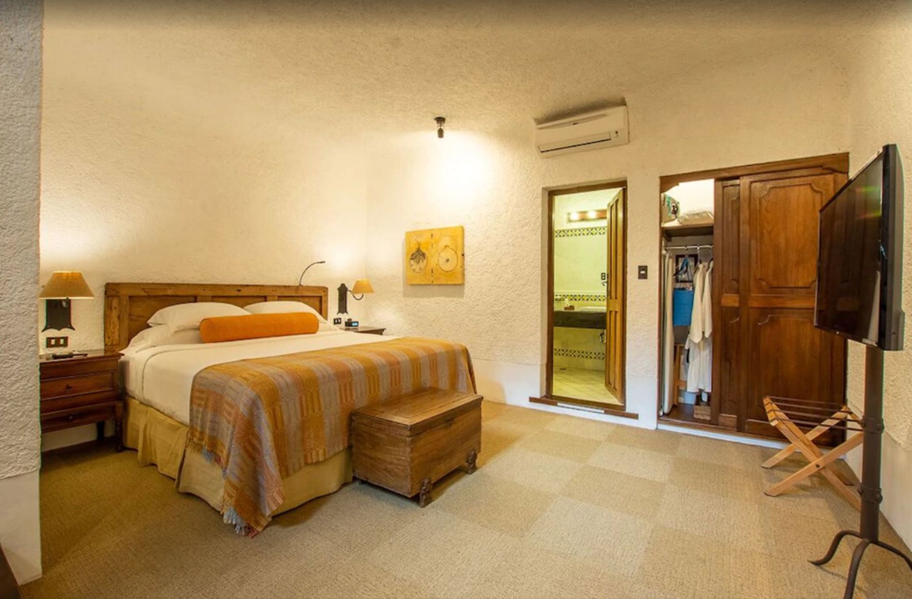 Hotel Museo Spa Casa Santo Domingo - Tap to explore photos
