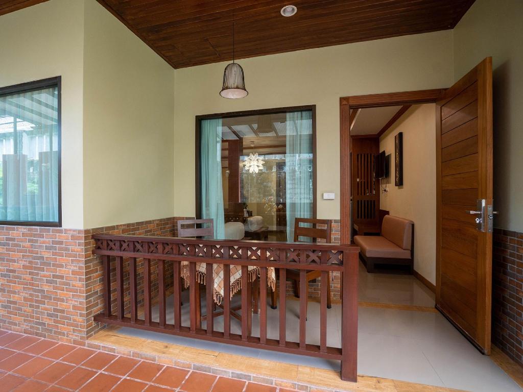 Baan Sailom Resort Room Type - Deluxe Double or Twin Room with Balcony