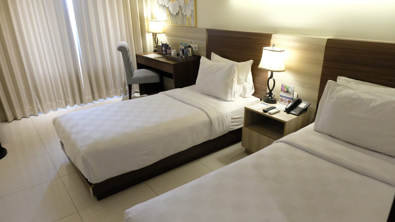 Sapphire Sky Hotel & Conference Room Type - Superior Twin Bed