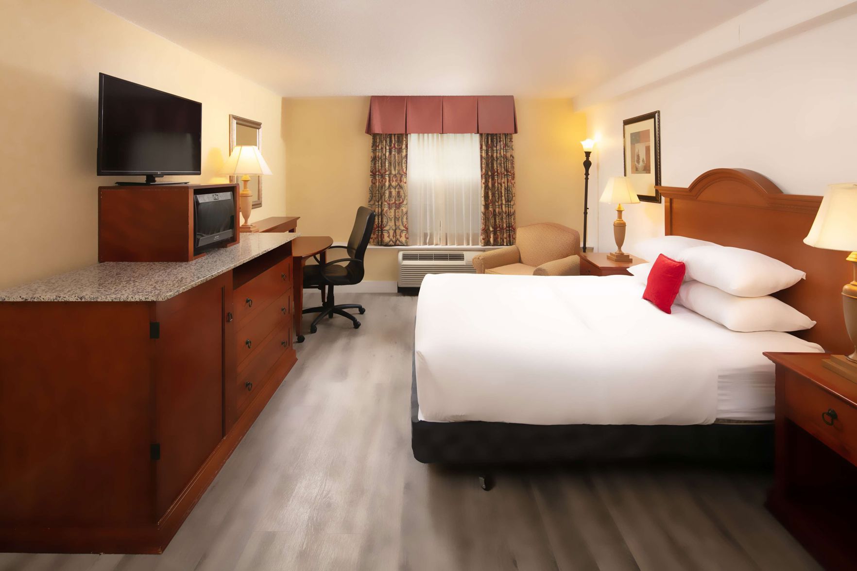 Red Lion Hotel Pocatello - Tap to explore photos