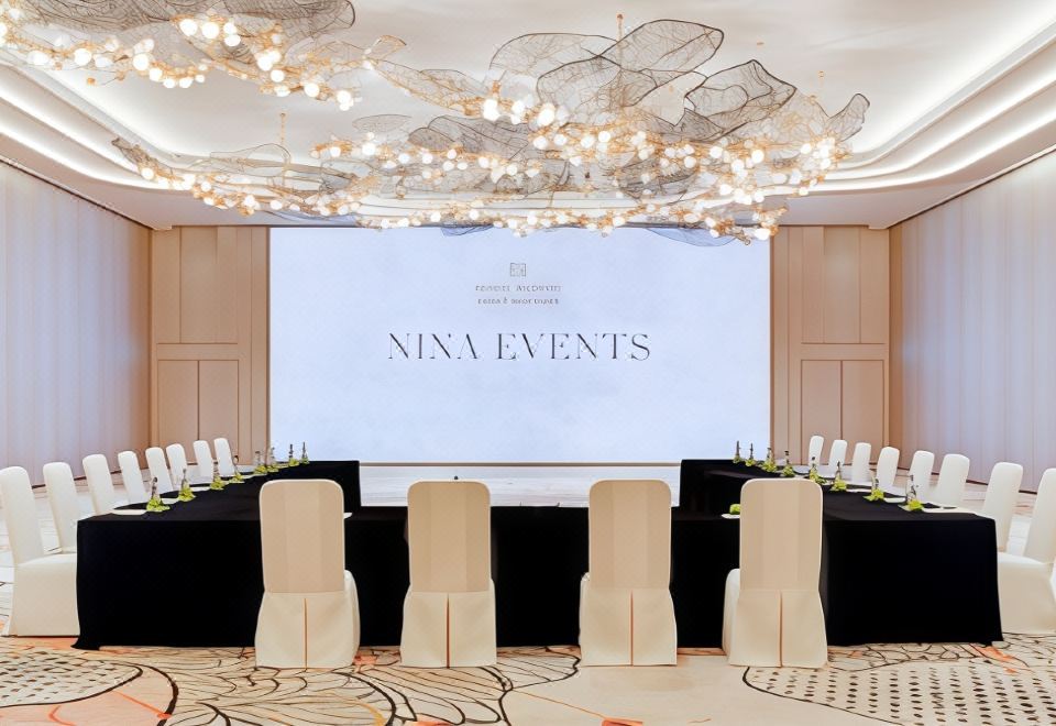 Meeting Rooms