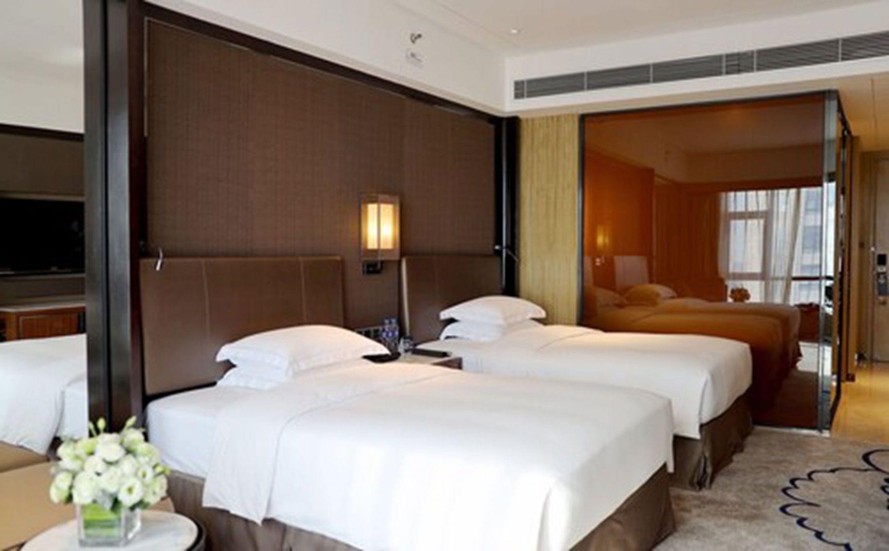 Hilton Zhongshan Downtown Room Type - 2 Double Beds Hilton Deluxe