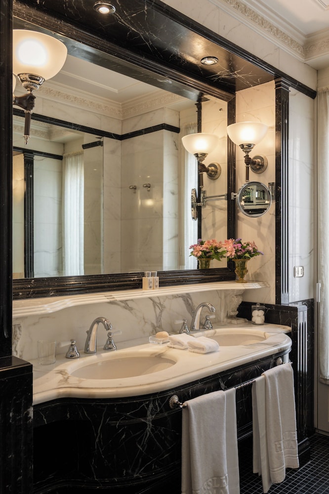 Hassler Roma Room Type - DOUBLE DELUXE