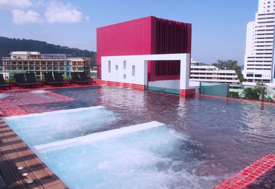 Outdoor Swimming Pool