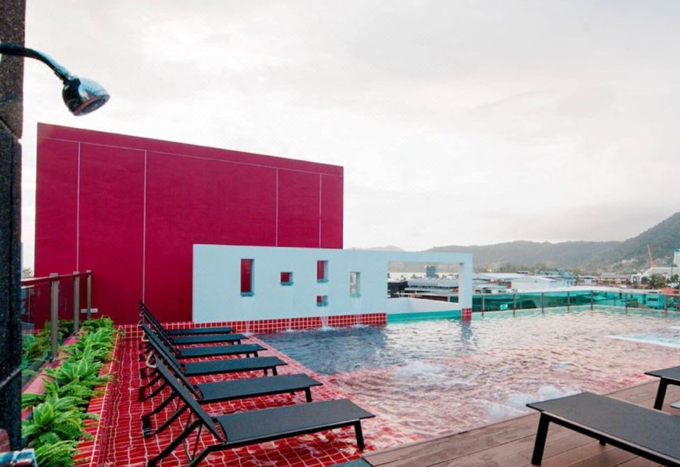 Outdoor Swimming Pool