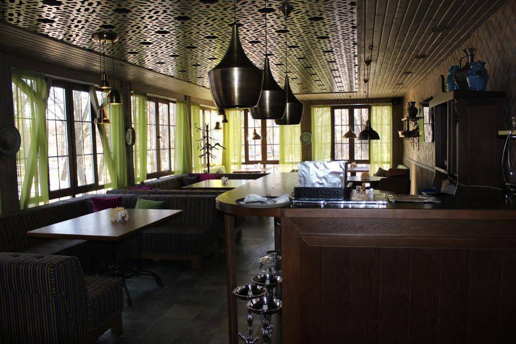 Parade Hotel photo 2
