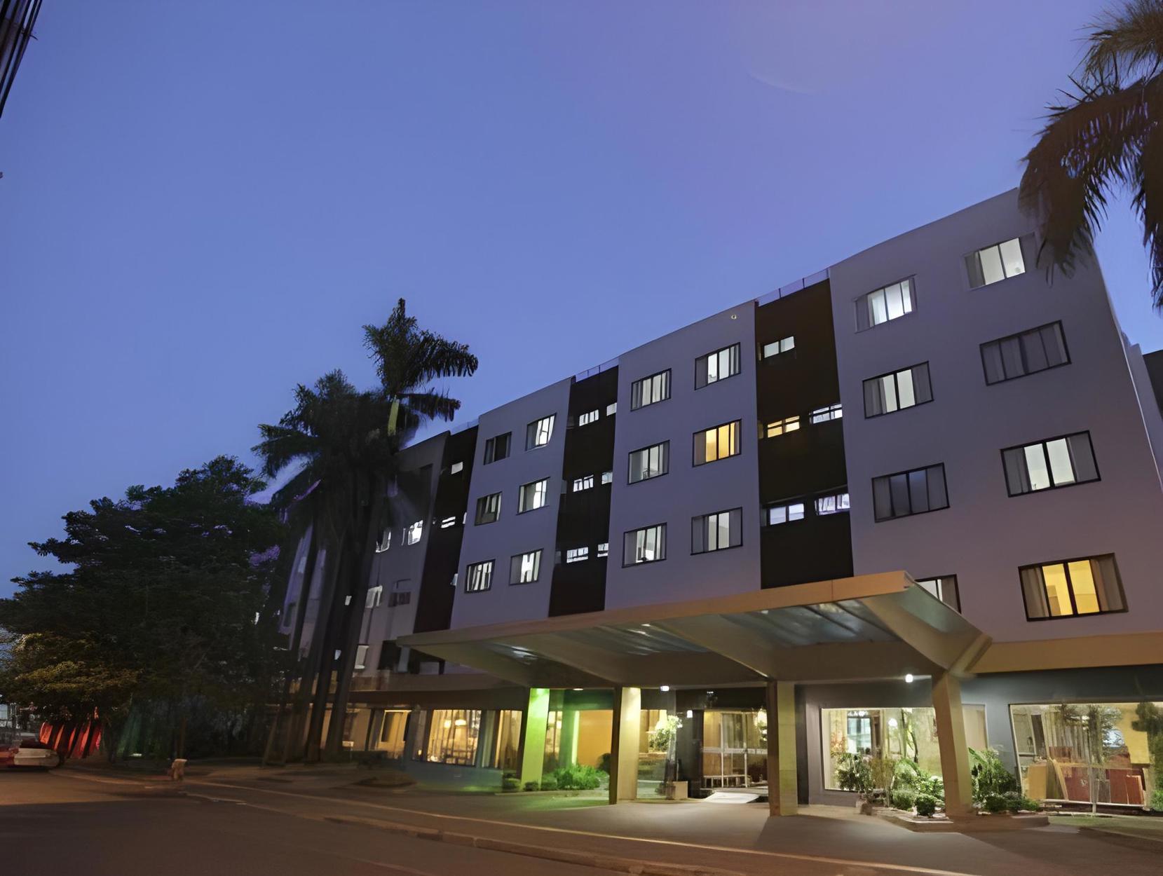 Nadai Confort Hotel e Spa - Tap to explore photos