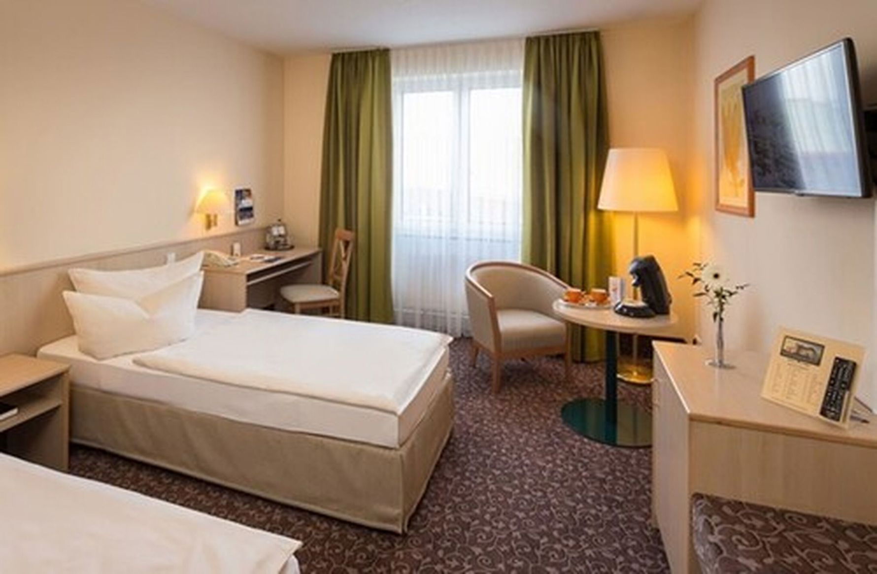 PLAZA INN Chemnitz Room Type - Business Suite
