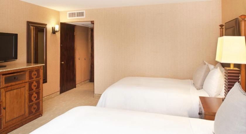 Lake Arrowhead Resort and Spa Room Type - Lakeside Two Queen Room